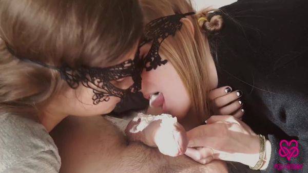 Double Blowjob With Cream - videomanysex.com on poweredporn.com