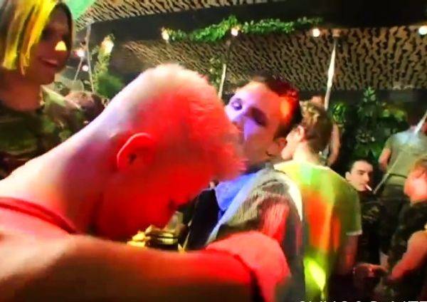 These studs cant keep their hands off each other's cocks - drtuber.com on poweredporn.com