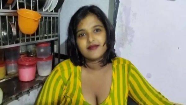 Desi Indian Bhanje Ne Apni Mami Ko Choda Baathroom Me Hindi Audio Voice - desi-porntube.com - India on poweredporn.com