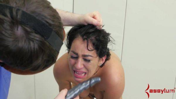 Anally rammed booty babe moans with delight - txxx.com on poweredporn.com