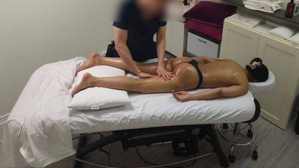 Young Indian College Student 18+ Gets The Unforgetable First Massage - desi-porntube.com - India on poweredporn.com