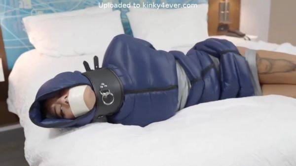 Blue Jacket - hclips.com on poweredporn.com