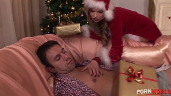 Santa's Girl Tarra White Gets Christmas Cum GP1644 - AnalVids - hotmovs.com - Czech Republic on poweredporn.com