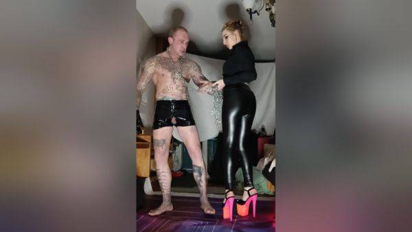 Latex Mistress And Her Slave Monster.amateur - hclips.com on poweredporn.com