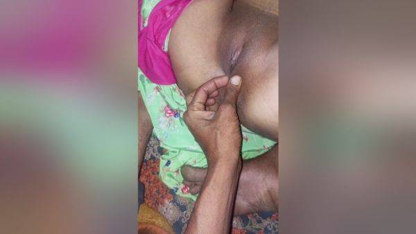 Desi Jija Saali Chudai - desi-porntube.com - India on poweredporn.com