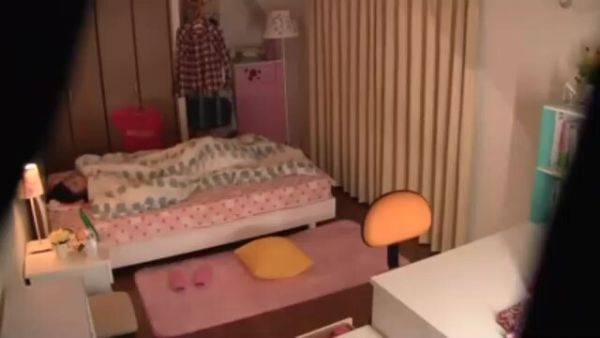 08532,A woman in serious agony - txxx.com on poweredporn.com