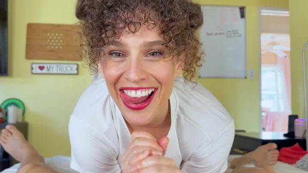 Cool Jewish mommy gives a blowjob and takes dick in ass hole - anysex.com on poweredporn.com