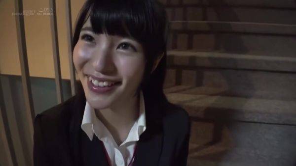 She is wearing a uniform and giving hand jobs and blow jobs one after another and taking it in her mouth. - senzuri.tube on poweredporn.com