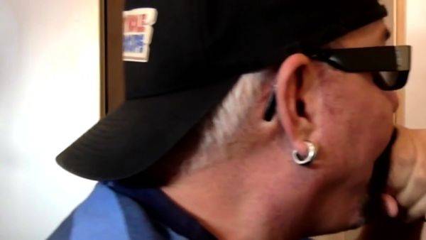 Homemade IR DILF banged in gloryhole BJ - drtuber.com on poweredporn.com