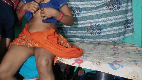 Desi Village Wife Ki Hard Sex Karne Me Maaza Aata Hai (indian Wife Web Series) - desi-porntube.com - India on poweredporn.com