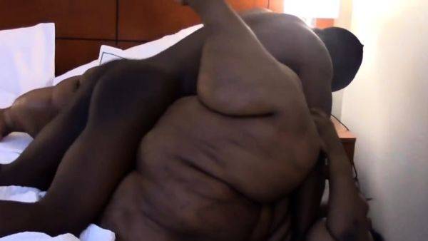 Chocolate Pear Ssbbw - drtuber.com on poweredporn.com