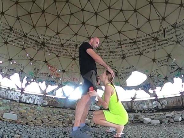 Amaz1s - Walk Outside With My Baby And Get Horny - upornia.com on poweredporn.com