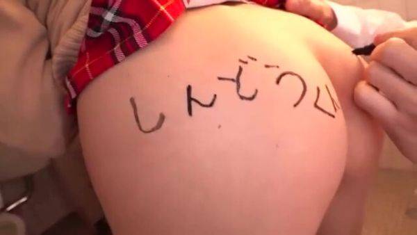 08965,A woman in serious agony - txxx.com on poweredporn.com