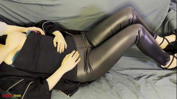 خانوم مطلقه را راضی کردم به جای کرایه بالا ... سکس داستانی قسمت دوم.مکالمه زیاد Milf Irani - upornia.com on poweredporn.com