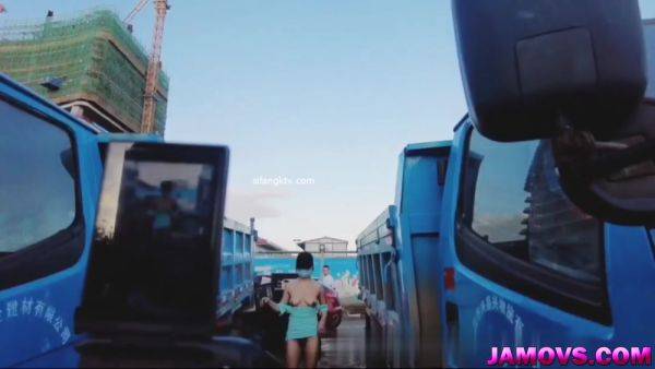 Asian Girl Posing with tied hand Outdoor - hotmovs.com - China on poweredporn.com