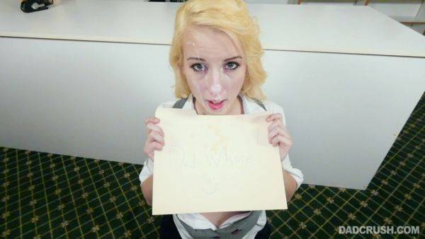 Succulent deepthroat leads to facial and this teen loves it - hellporno.com on poweredporn.com