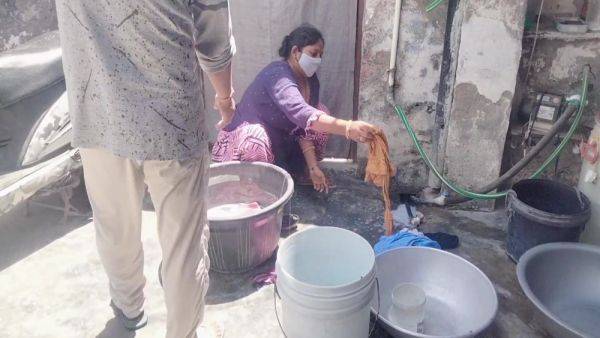 Fucked While Washing Clothes In The Bathroom - desi-porntube.com - India on poweredporn.com