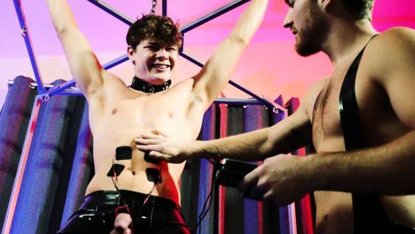 Carter Collins Groans As He Gets Hurt By Bearded Oliver Marx - drtuber.com on poweredporn.com