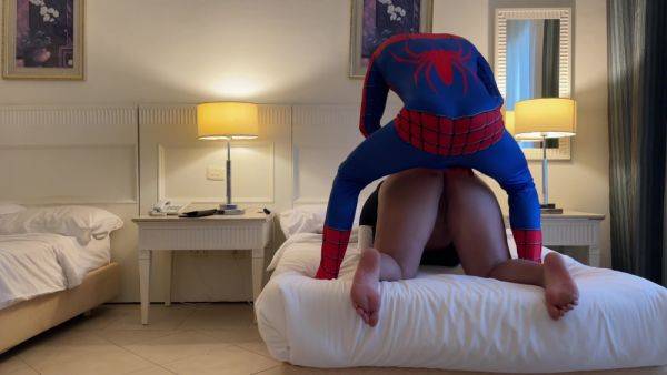 In A Hotel Room He Met An Arab Girl - upornia.com on poweredporn.com