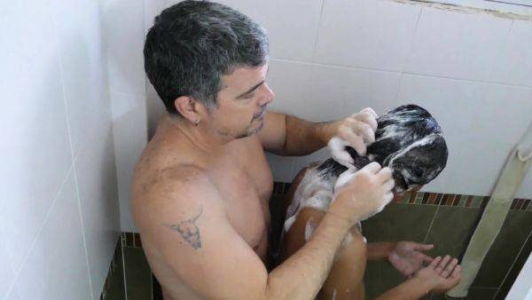 Footfetish amateur DILF barebacks Asian - drtuber.com on poweredporn.com