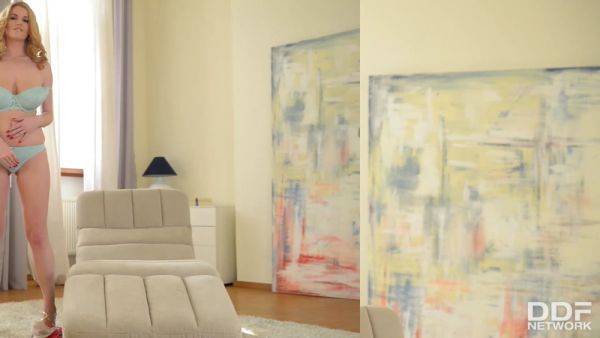 Turning Heads Everywhere - PornWorld - hotmovs.com - Britain on poweredporn.com