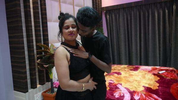 Driector Teach How To Fuck A Girl Hardly - desi-porntube.com - India on poweredporn.com