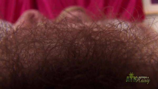 Shaving Pussy Is Not A Way. - hotmovs.com on poweredporn.com