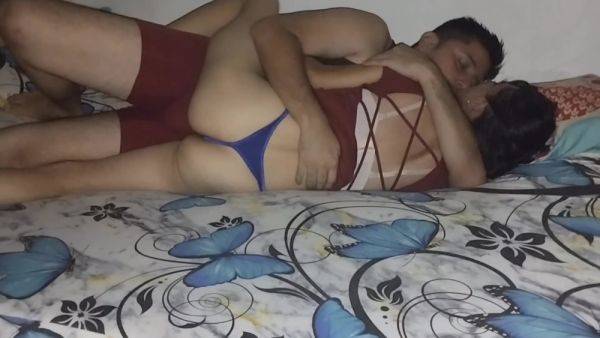 Juiciosita Se Come Su Dosis Nocturna De Verga - upornia.com on poweredporn.com