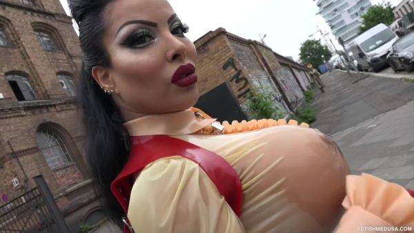 Lady Medusa Rubber Babe - upornia.com on poweredporn.com