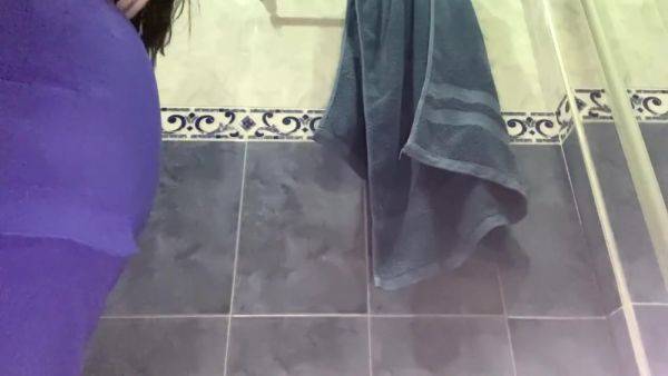 Camera In Dr. Rangels Office Bathroom - hotmovs.com - Colombia on poweredporn.com