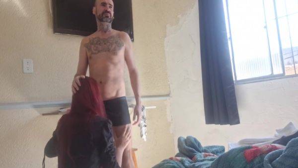 A Camareira 6 Min - hotmovs.com on poweredporn.com