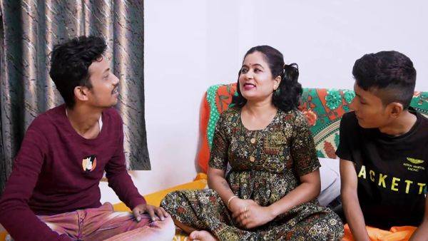 A Stepsister Enjoying And Fucking Hard With Her Two Stepbrother Threesome Hardcore Sex - desi-porntube.com - India on poweredporn.com