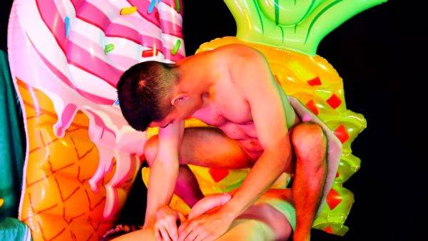 SOUTHERNSTROKES Antonio Fields Raw Fucked By Grayson Lange - drtuber.com on poweredporn.com