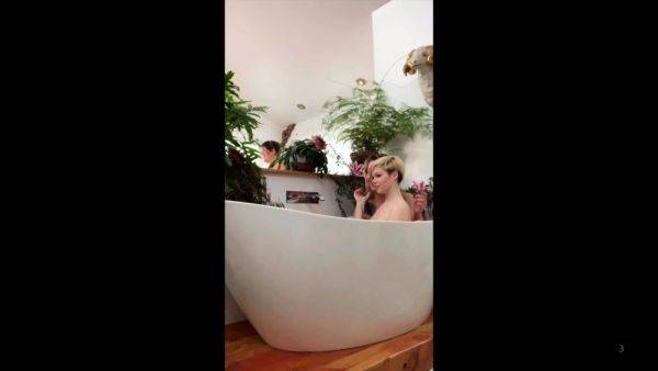 Amateur Blonde Teen - drtuber.com on poweredporn.com