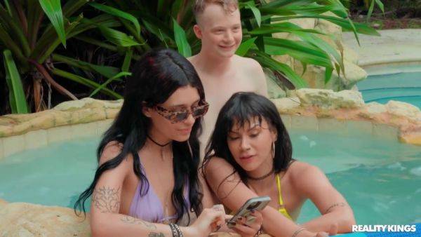 Ari Alectra In Summertime Shenanigans - videomanysex.com on poweredporn.com