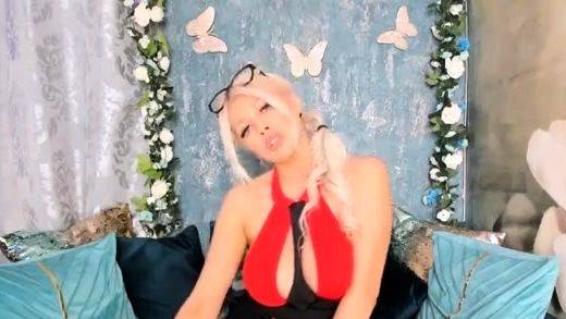 Perfect blond making solo masturbation - drtuber.com on poweredporn.com