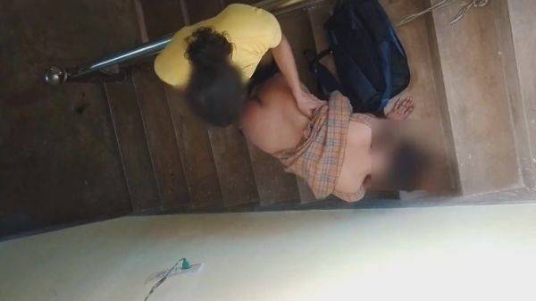 Real Indian Girl Viral Video Uploaded By Her Boyfriend - desi-porntube.com - India on poweredporn.com