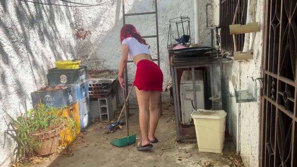 Stepdaughter Bibi in Skirt Washes Clothes - I Can't Resist Her Backside - veryfreeporn.com on poweredporn.com