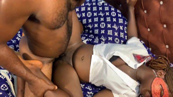 Bathroom Sex After College - txxx.com on poweredporn.com