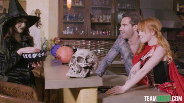 Team Skeet Compilation With Slim Teen Cuties Who Like To Play Dirty With Their Stepdads & Step-bros - anysex.com on poweredporn.com