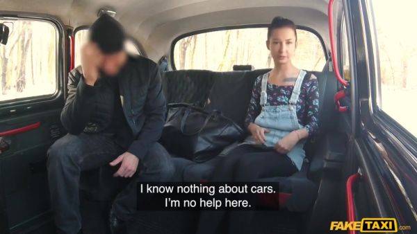 Sizzling Babe Gets Eaten Out And Shagged In The Car - videomanysex.com on poweredporn.com