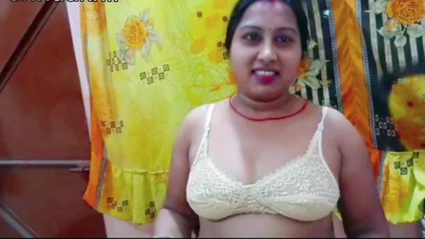 Neighbors Aunty Was Going To Take Bath And Left Her In A Hurry - desi-porntube.com - India on poweredporn.com