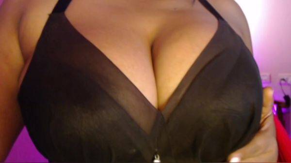 Sexy Boobs Open Press Boobs Nipple - desi-porntube.com - India on poweredporn.com