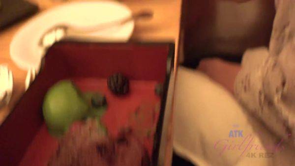 Virtual Vacation In Las Vegas With Penny Pax Part 1 - hotmovs.com - Usa on poweredporn.com