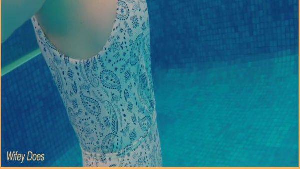 One Piece - Wifey Stuns Everyone In Amazing Hot Bathers And Flashes Her Perfect Tits - hotmovs.com - Australia on poweredporn.com