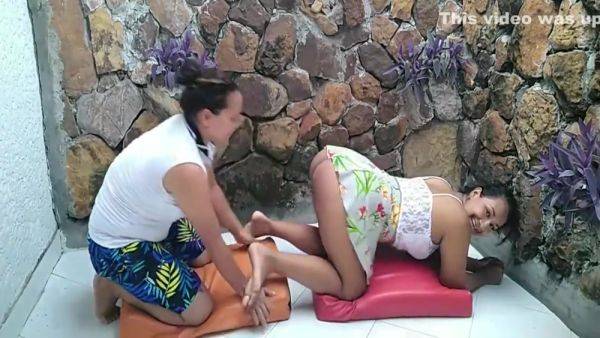 Con Esos Estiramientos Mi Panocha Roza Mucho Con Licra Y Me Pone Cachonda, Con Ganas De Follarme La Profesora 5 Min - hotmovs.com on poweredporn.com