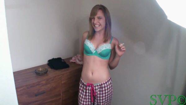 Stepbrother Home From College Seduced By Smoking Stepsister - videohdzog.com on poweredporn.com