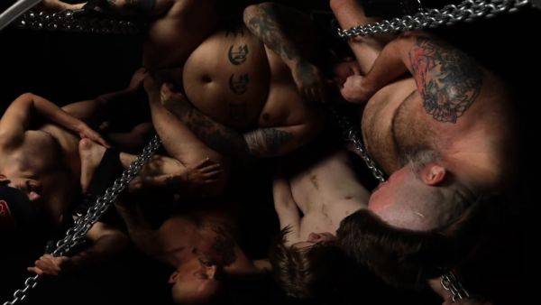 Jonah Wheeler Fucked Tattooed Chub In Hardcore Gangbang - drtuber.com on poweredporn.com