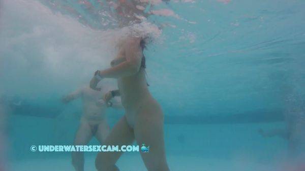 She Is Hot And Horny And Wants To Get Fucked In A Sauna Pool - hclips.com on poweredporn.com