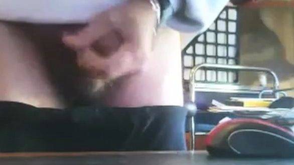 Old bearded grandpa shooting his load - drtuber.com on poweredporn.com